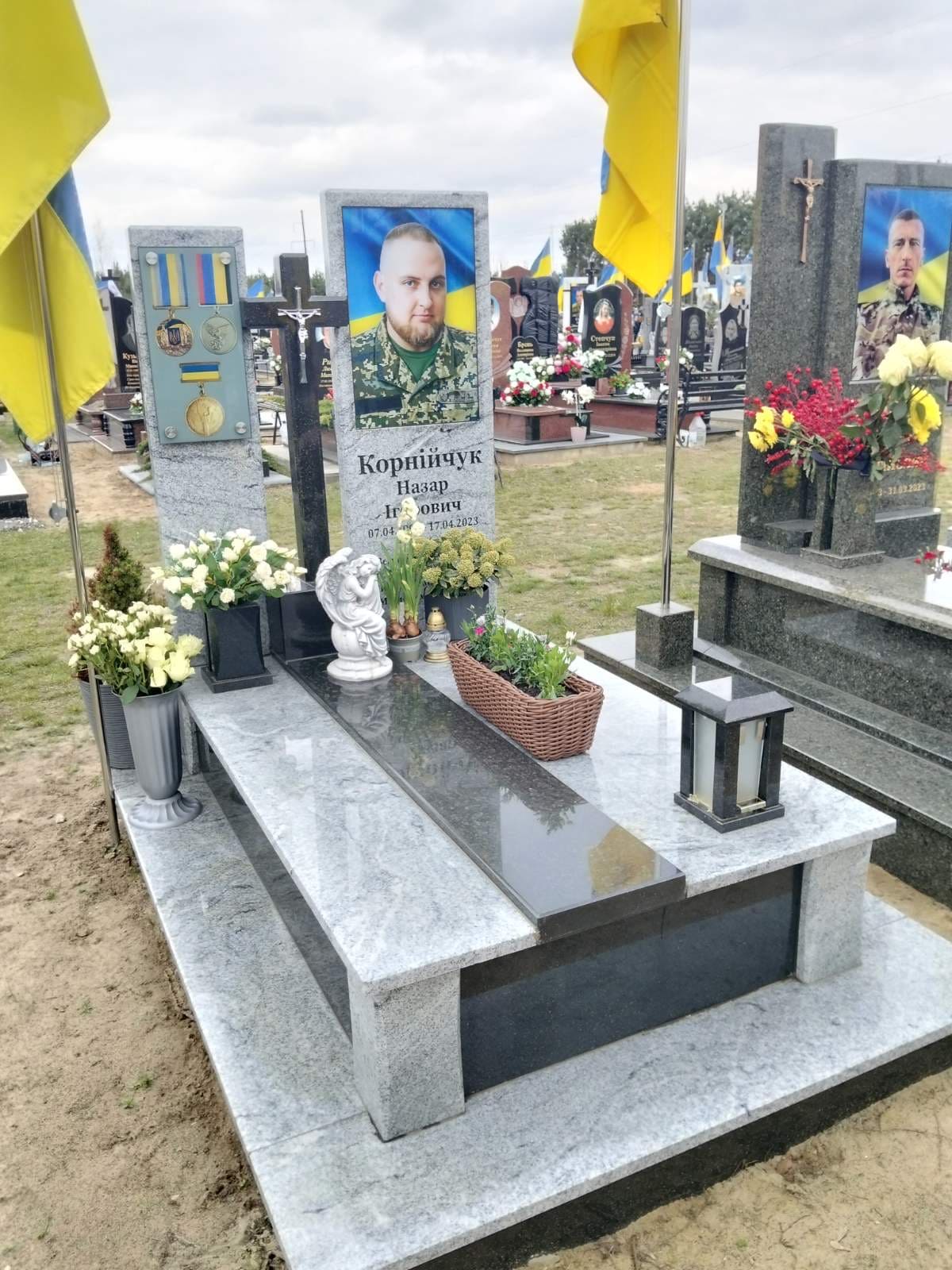 Військовий6